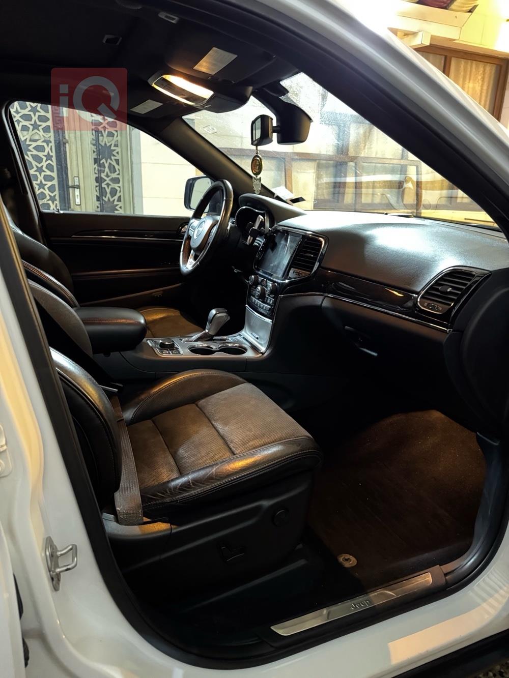 جيب جراند شيروكي